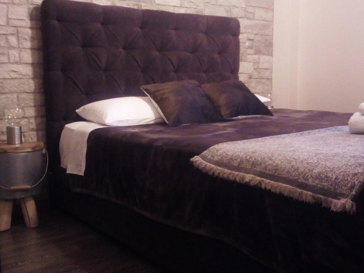 Lux Studio 1 Athens Luaran gambar