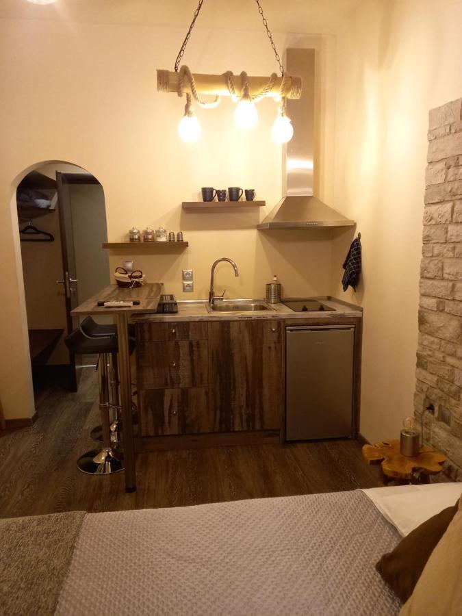 Lux Studio 1 Athens Luaran gambar