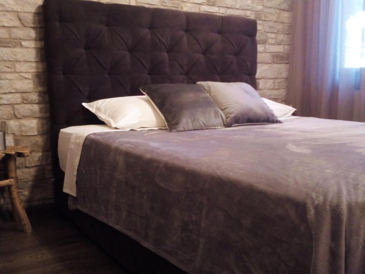 Lux Studio 1 Athens Luaran gambar